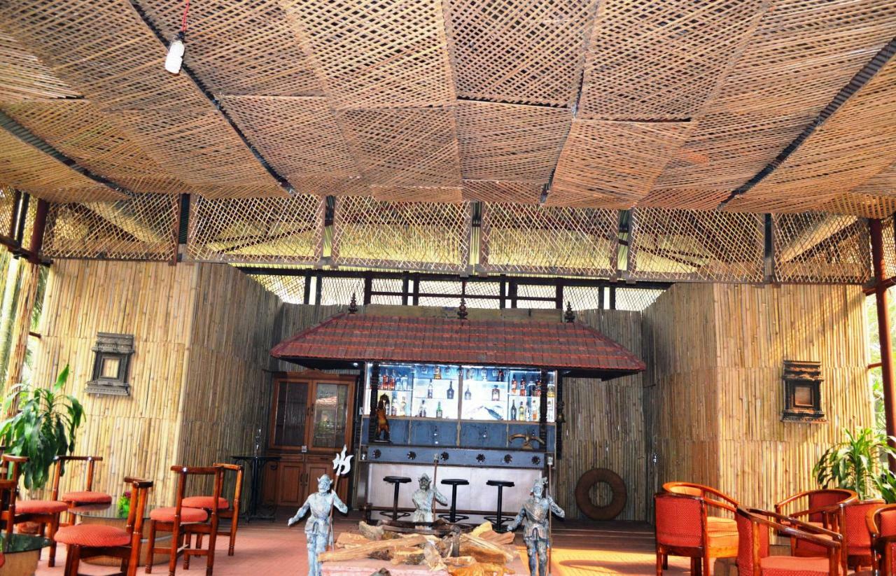 Chitwan Paradise Hotel Sauraha Luaran gambar